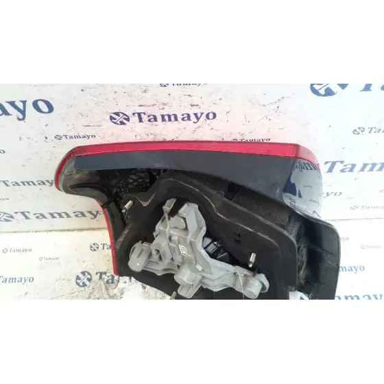 Piloto Trasero Izquierdo para Toyota Corolla (E12)