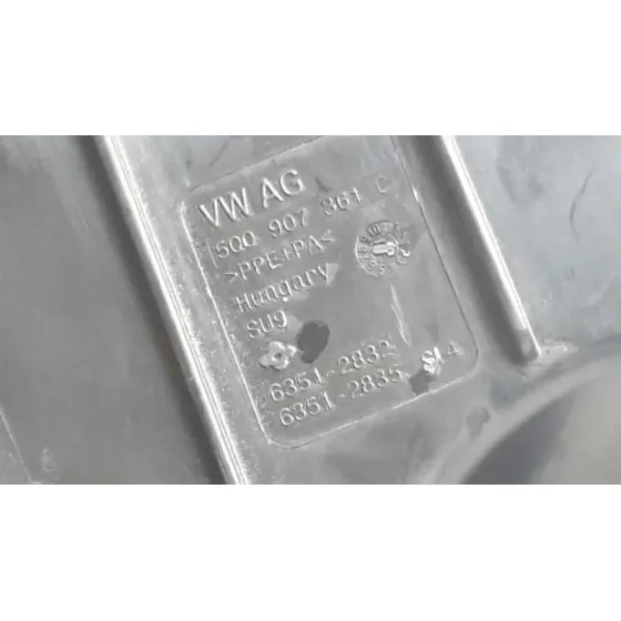 Caja Reles / Fusibles para Volkswagen Golf Vii Lim. (5G1)