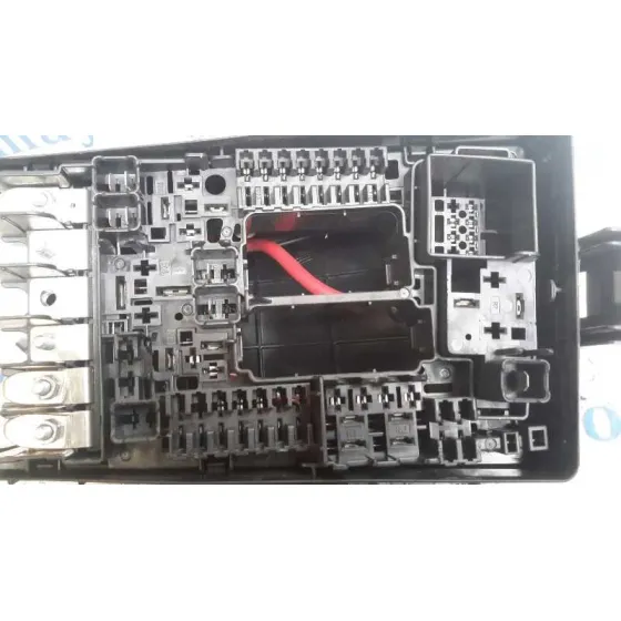 Caja Reles / Fusibles para Volkswagen Golf Vii Lim. (5G1)