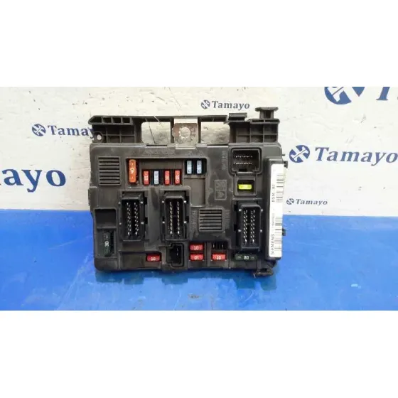 Caja Reles / Fusibles para Peugeot Partner (S2)