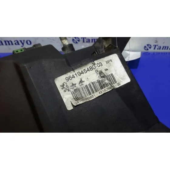 Faro Antiniebla Derecho para Peugeot 407 Sw