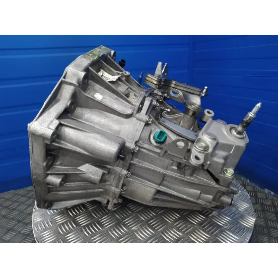 Caja Cambios para Nissan Juke (F15)