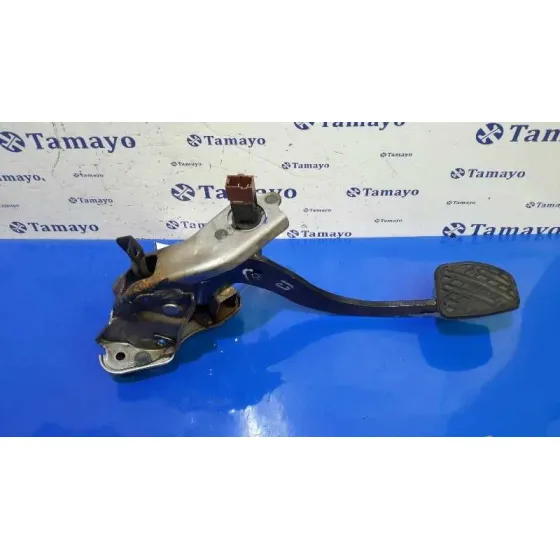 Pedal Embrague para Nissan Juke (F15)