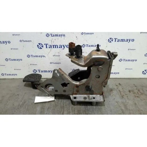 Pedal Freno para Nissan Juke (F15)