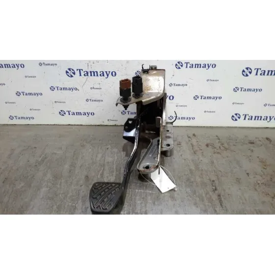 Pedal Freno para Nissan Juke (F15)