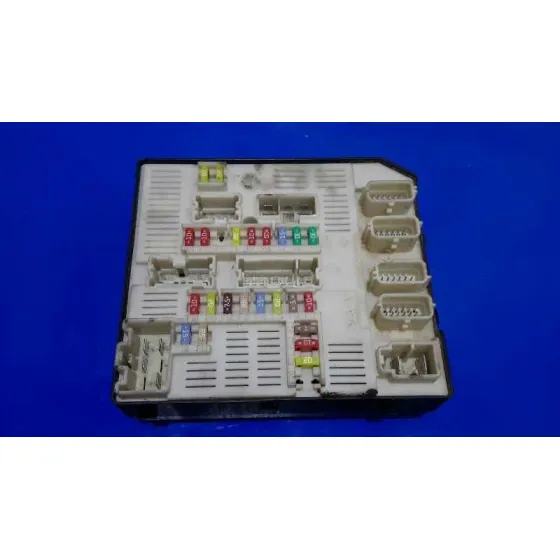 Caja Reles / Fusibles para Renault Megane Iii Berlina 5 P