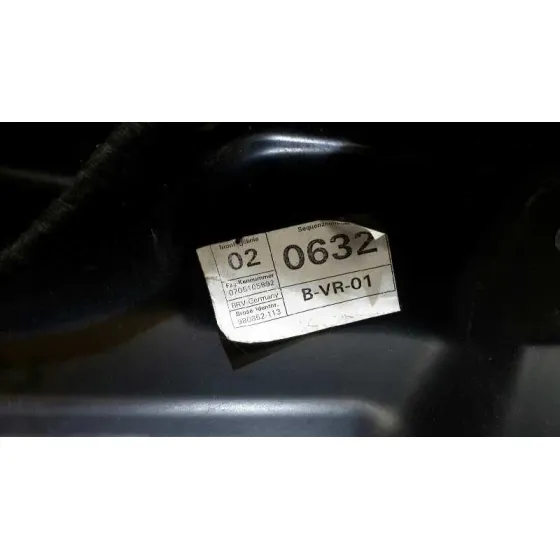 Elevalunas Delantero Derecho para Volkswagen Passat Berlina (3C2)
