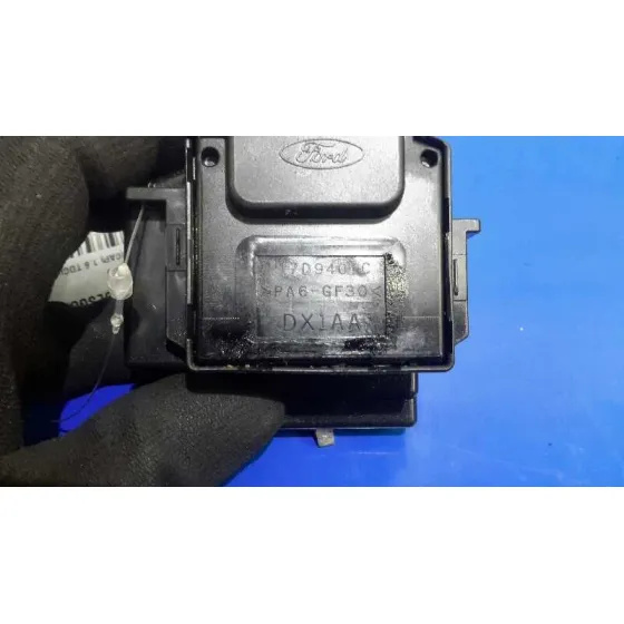 Mando Intermitentes para Ford Focus Berlina (Cap)
