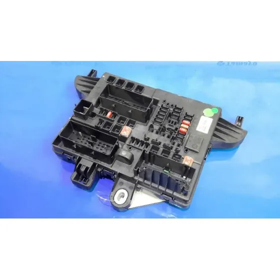 Caja Reles / Fusibles para Opel Insignia Berlina