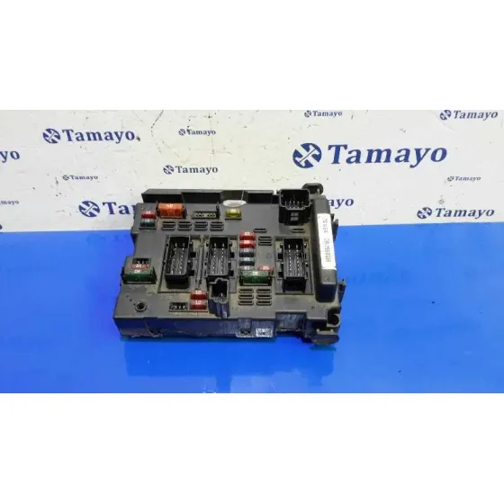 Caja Reles / Fusibles para Peugeot 307 (S1)