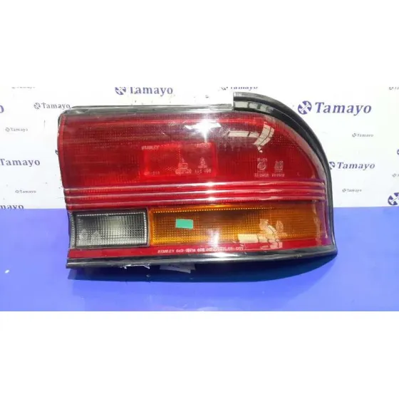Piloto Trasero Derecho para Mitsubishi Galant Berlina (E30)