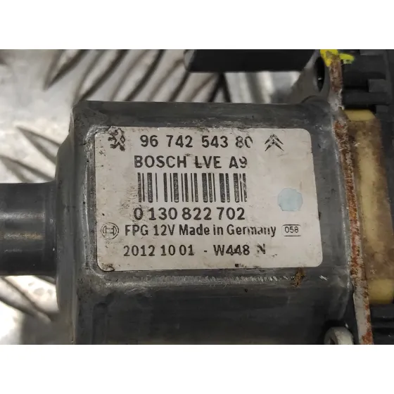 Elevalunas Delantero Derecho para Peugeot 208