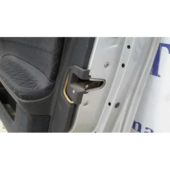 Puerta Delantera Derecha para Mercedes-Benz Clase C (W203) Berlina