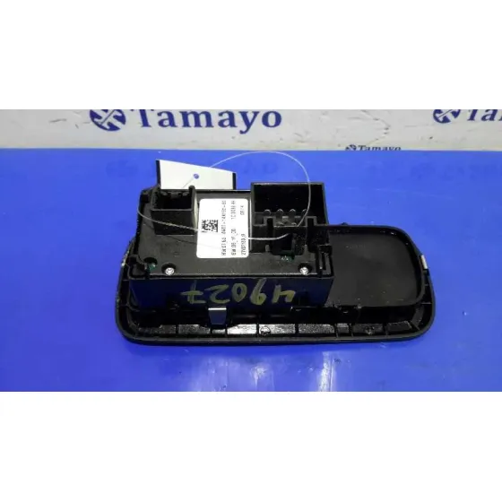 Mando Elevalunas Delantero Izquierdo para Ford Fiesta (Cb1)