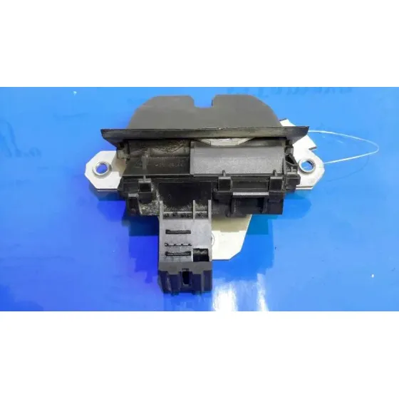 Cerradura Maletero / Porton para Ford Focus Lim. (Cb8)