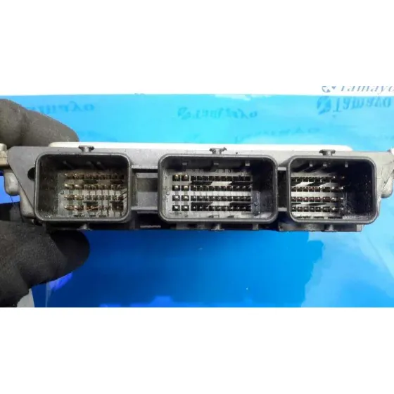 Centralita Motor Uce para Renault Megane Ii Berlina 5P