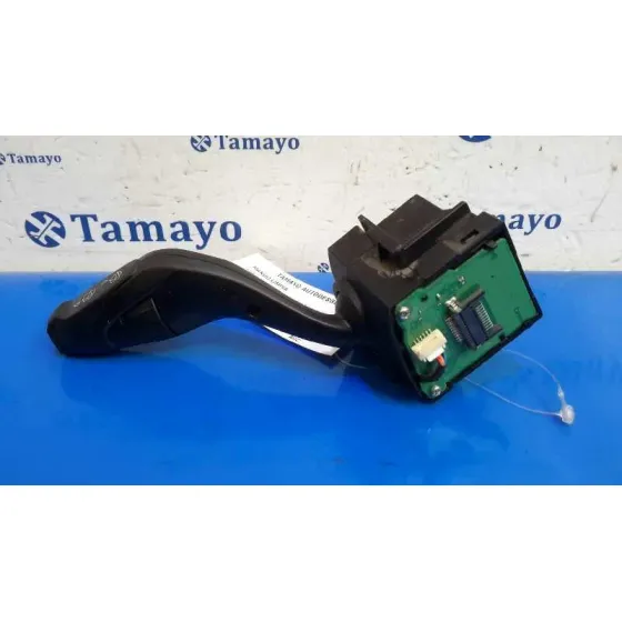 Mando Limpia para Ford Focus Lim. (Cb8)
