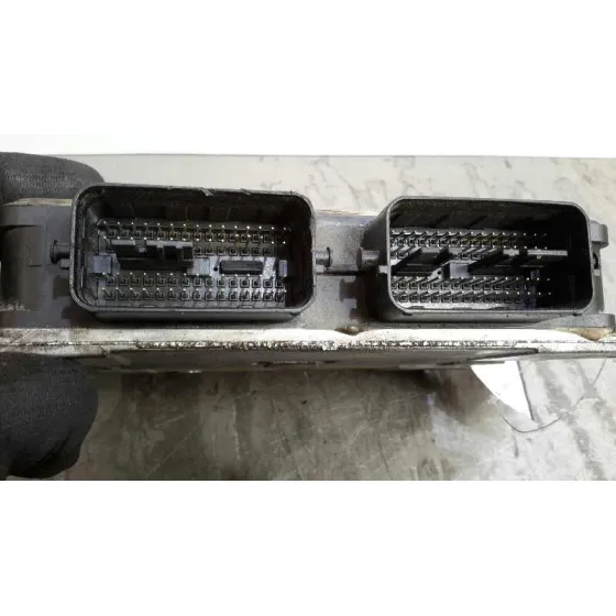 Centralita Motor Uce para Mazda 5 Berl. (Cr)