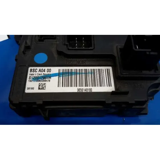 Caja Reles / Fusibles para Peugeot 407 Sw