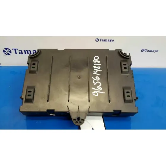 Caja Reles / Fusibles para Peugeot 407 Sw