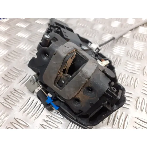 Cerradura Puerta Delantera Derecha para Ford Mondeo Ber. (Ca2)