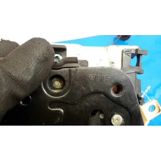 Cerradura Puerta Trasera Derecha para Audi A4 Avant (8W5)