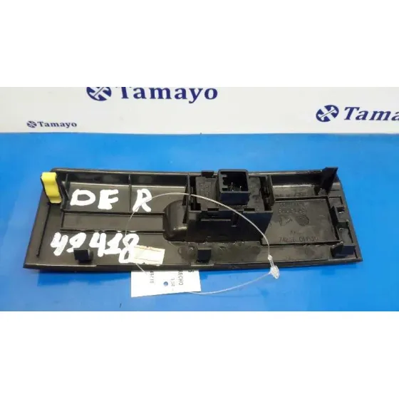 Mando Elevalunas Delantero Derecho para Toyota Corolla Verso (R1)