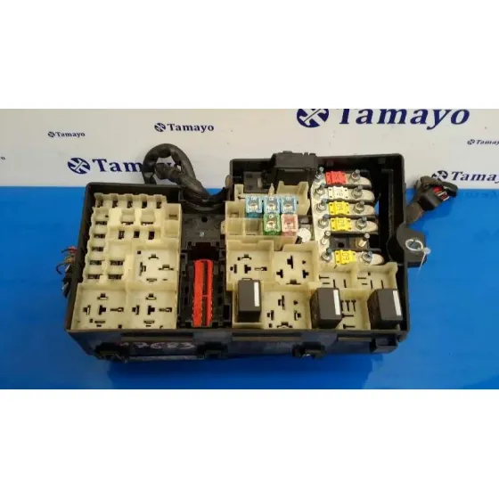 Caja Reles / Fusibles para Ford Focus Berlina (Cap)