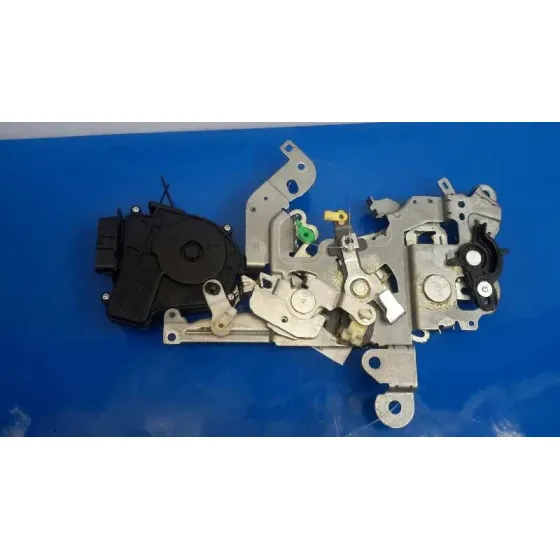 Motor Cierre Centralizado Trasero Derecho para Mazda 5 Berl. (Cr)