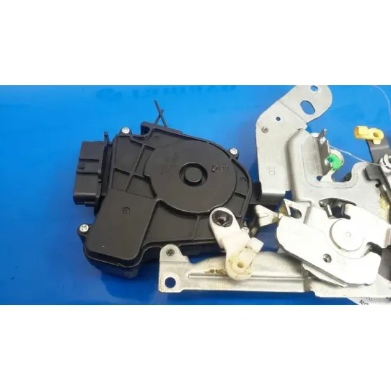 Motor Cierre Centralizado Trasero Derecho para Mazda 5 Berl. (Cr)