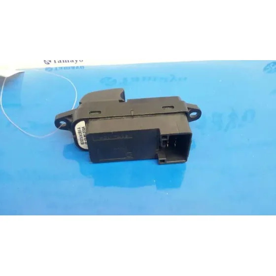 Mando Elevalunas Delantero Derecho para Mazda 5 Berl. (Cr)