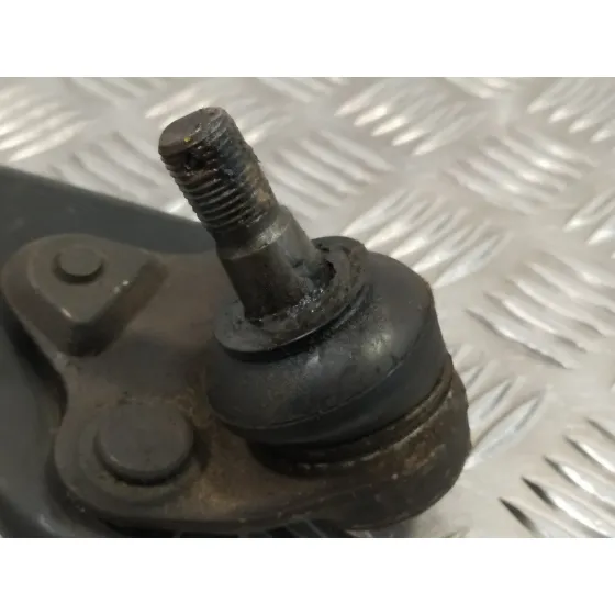 Brazo Suspension Inferior Delantero Derecho para Toyota Rav 4 (A2)