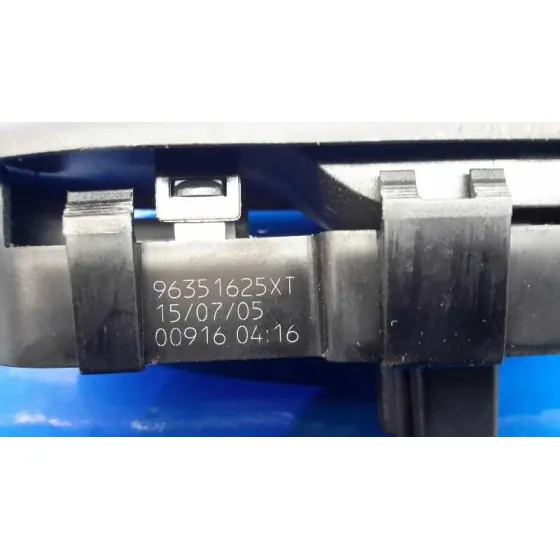 Mando Elevalunas Delantero Derecho para Peugeot 307 (S1)
