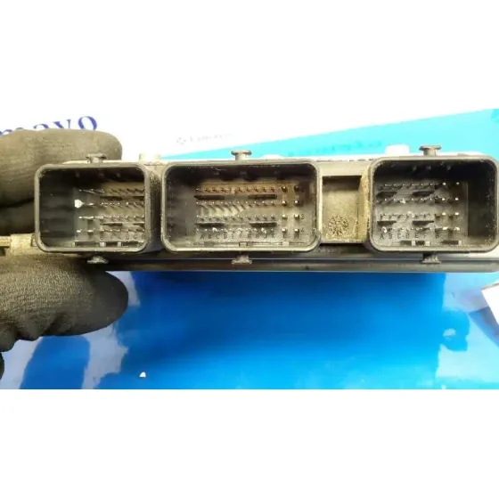 Centralita Motor Uce para Ford Fiesta (Cb1)
