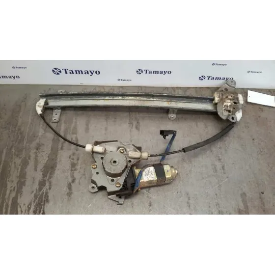 Elevalunas Delantero Derecho para Nissan Pick-Up (D22)