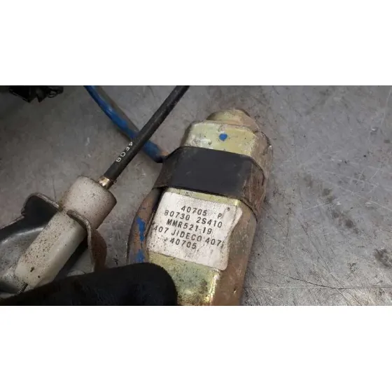 Elevalunas Delantero Derecho para Nissan Pick-Up (D22)
