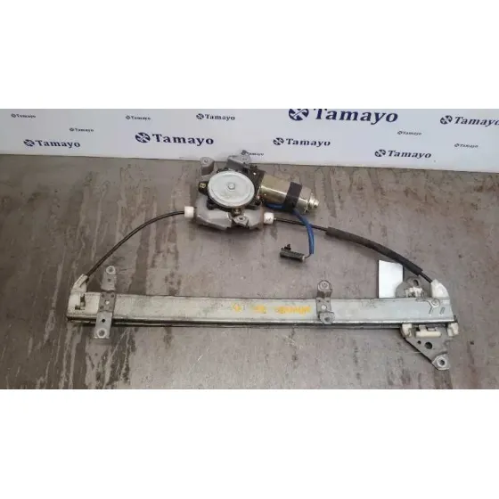 Elevalunas Delantero Derecho para Nissan Pick-Up (D22)