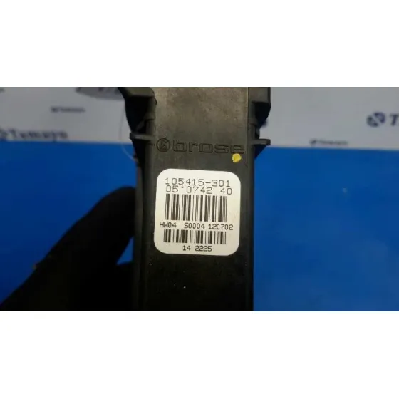 Motor Elevalunas Delantero Derecho para Volkswagen Passat Berlina (3B3)