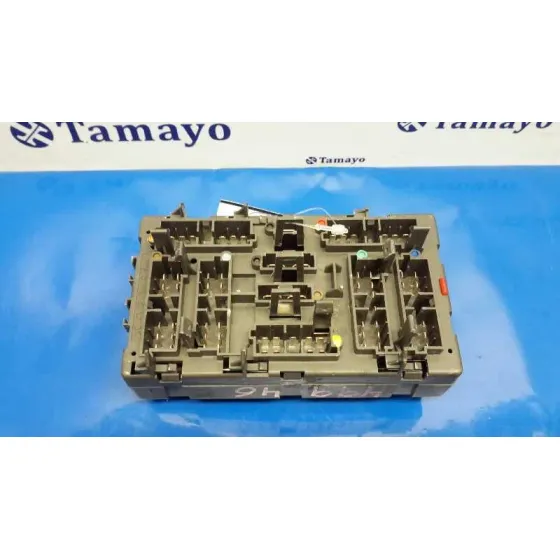 Caja Reles / Fusibles para Peugeot 406 Berlina (S1/S2)