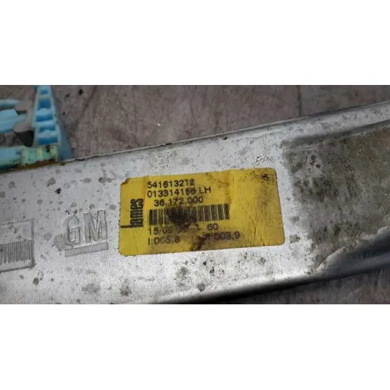 Elevalunas Delantero Izquierdo para Opel Corsa D