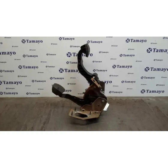Pedal Embrague para Peugeot 208