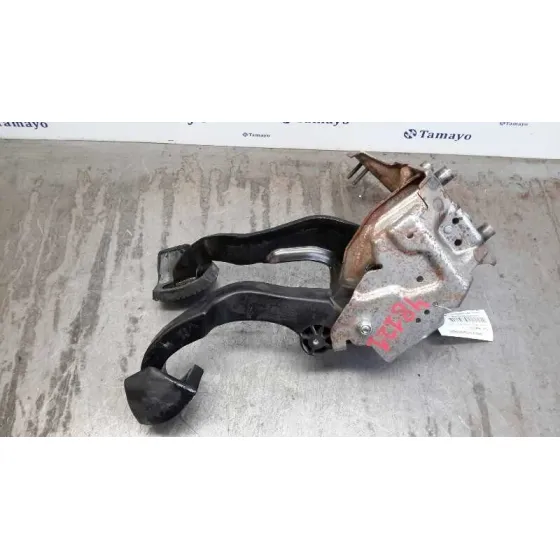 Pedal Embrague para Peugeot 208