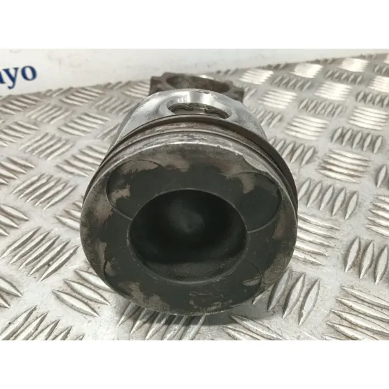 Piston para Mercedes-Benz Sprinter (W901,W904) Caja Cerr.