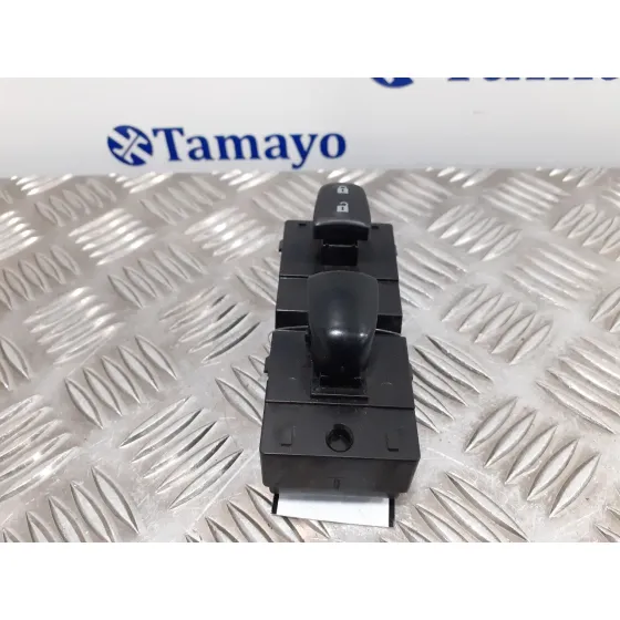 Mando Elevalunas Delantero Derecho para Nissan Juke (F15)