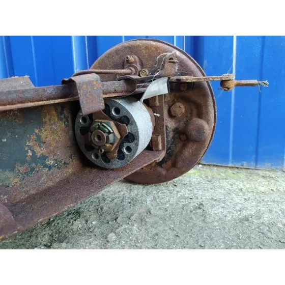 Brazo Suspension Inferior Trasero Derecho para Seat 600