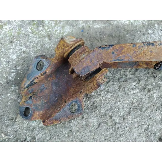 Brazo Suspension Inferior Trasero Derecho para Seat 600