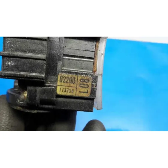 Mando Limpia para Toyota Corolla (E12)