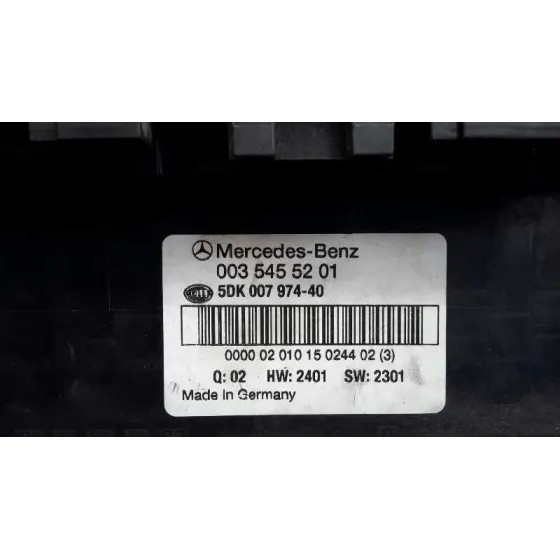 Caja Reles / Fusibles para Mercedes-Benz Clase C (W203) Berlina