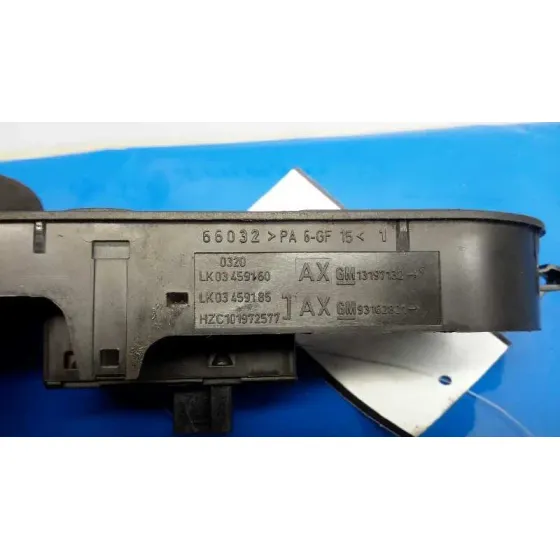 Mando Elevalunas Delantero Derecho para Opel Astra H Ber.
