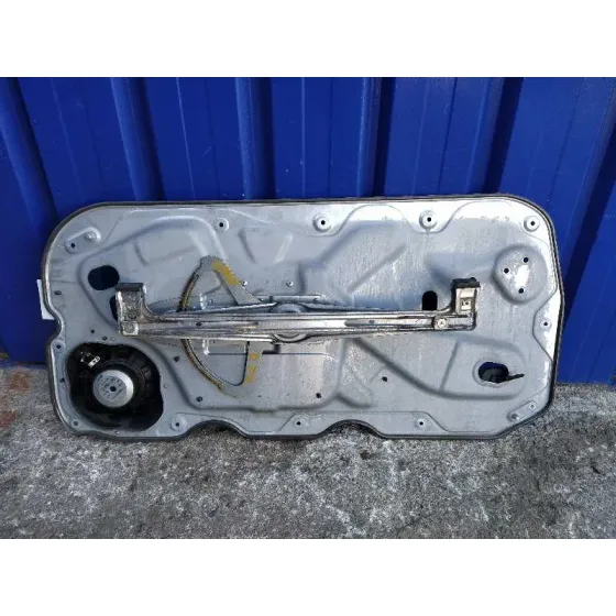 Elevalunas Delantero Izquierdo para Ford Focus Berlina (Cap)